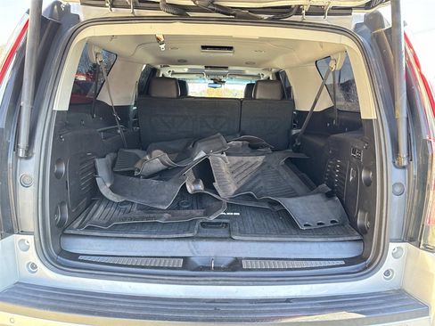 Used 2018 Cadillac Escalade ESV Premium Luxury image 14