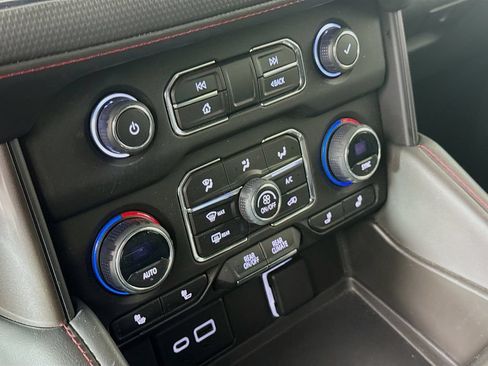 Used 2023 Chevrolet Tahoe RST AWD/4WD image 16
