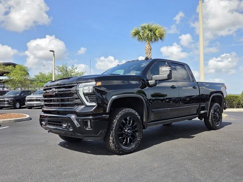 New 2026 Chevrolet Silverado 2500 High Country w/ Midnight Edition AWD/4WD image 2