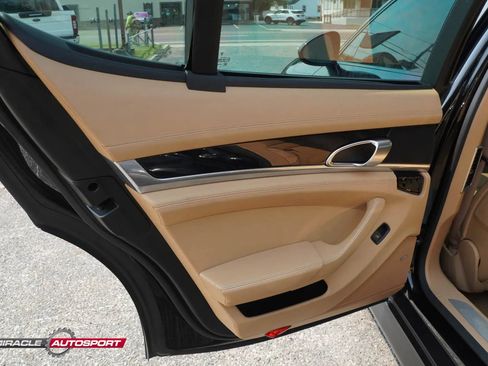 Used 2013 Porsche Panamera GTS AWD/4WD image 21