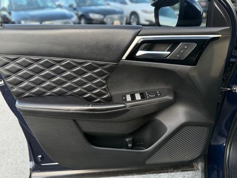 Used 2022 Mitsubishi Outlander SEL image 17