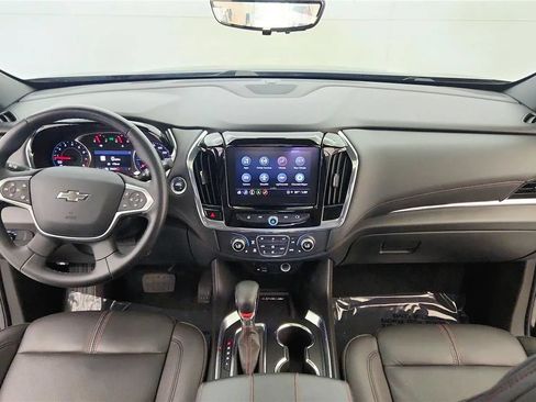 Used 2023 Chevrolet Traverse RS AWD/4WD image 39