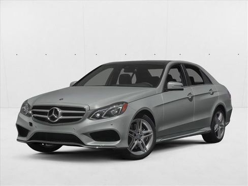 Used 2014 Mercedes-Benz E 350 Sedan image 1