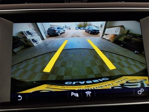 Used 2017 Jaguar F-PACE Prestige image 14