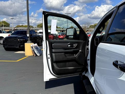 New 2026 RAM 1500 Big Horn AWD/4WD image 11