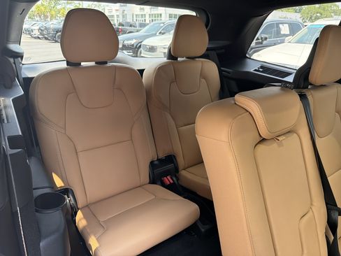 Certified 2024 Volvo XC90 B6 Ultimate AWD/4WD image 33