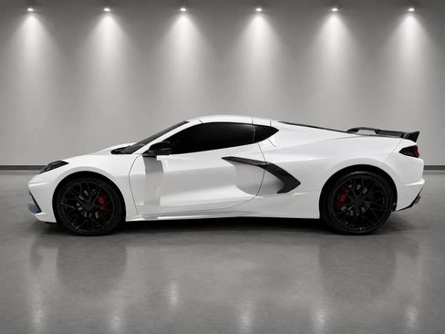 Used 2022 Chevrolet Corvette Stingray Coupe w/ 1LT RWD image 6