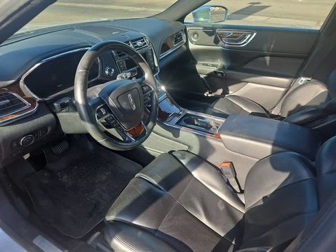 Used 2017 Lincoln Continental Select FWD image 12