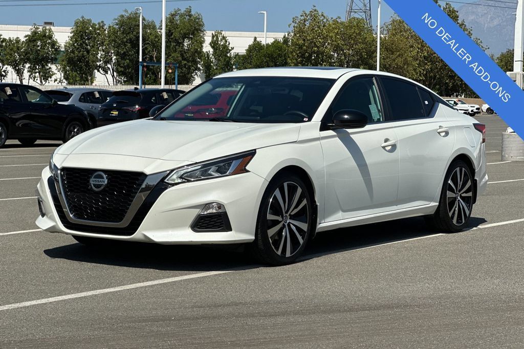 Used 2020 Nissan Altima 2.5 SR w/ Premium Package FWD image 8
