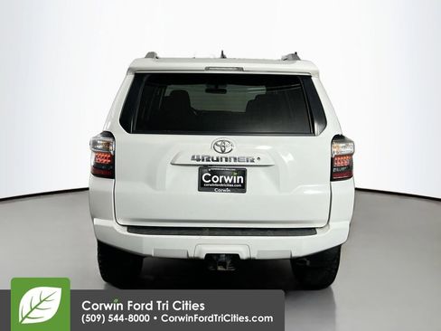 Used 2018 Toyota 4Runner SR5 image 13