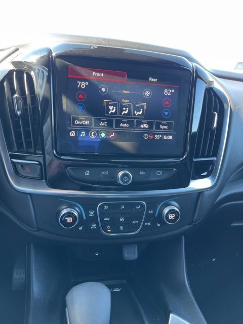 Used 2023 Chevrolet Traverse LT AWD/4WD image 38