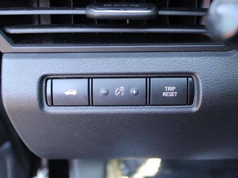 Used 2019 Nissan Altima 2.5 SR FWD image 17