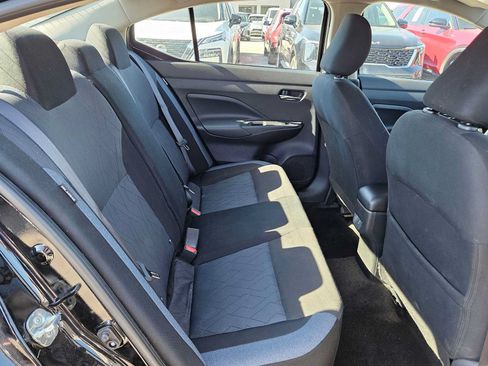 Used 2025 Nissan Versa SV FWD image 19