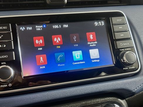 Used 2025 Nissan Versa SV FWD image 19