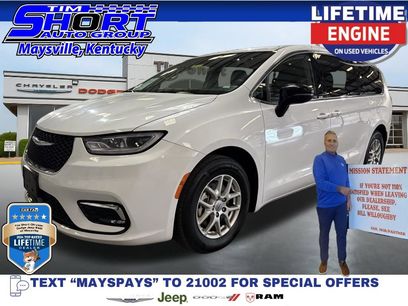 Used 2024 Chrysler Pacifica Touring-L