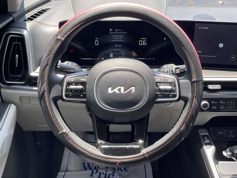 Used 2025 Kia Sorento S w/ Panoramic Sunroof Package FWD image 23