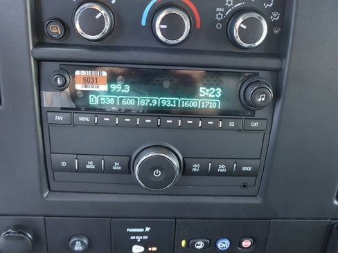 New 2025 Chevrolet Express 2500 w/ Driver Convenience Package image 9