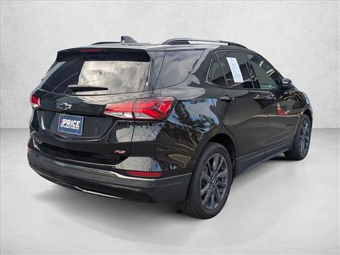 Used 2022 Chevrolet Equinox RS w/ RS Leather Package image 5