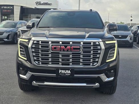 Used 2026 GMC Yukon XL Denali w/ Denali Reserve Package RWD image 3