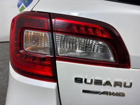 Used 2016 Subaru Outback 3.6R Limited image 8