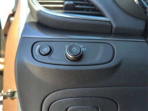 Used 2017 Buick Encore Preferred image 30