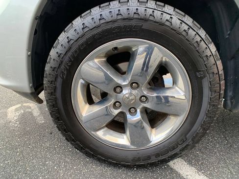 Used 2019 RAM 1500 Express w/ Express Value Package AWD/4WD image 28
