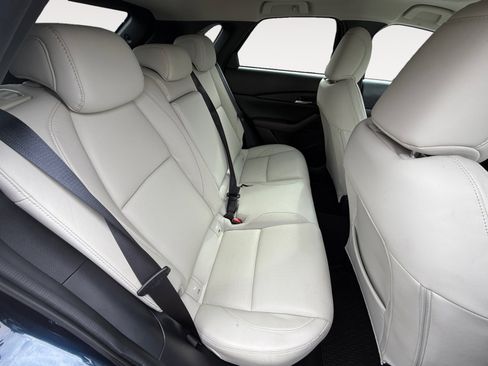 Used 2023 MAZDA CX-30 AWD 2.5 S w/ Premium Package image 18