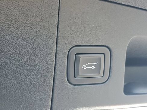 Certified 2023 Cadillac XT5 Premium Luxury AWD/4WD image 9