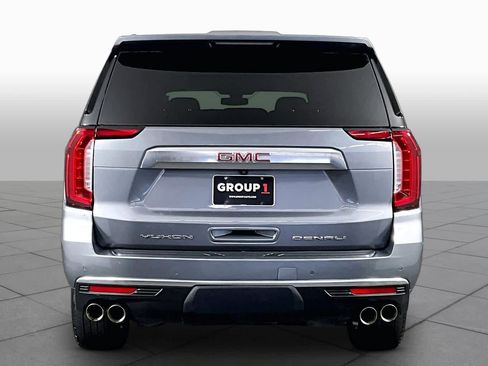 Used 2022 GMC Yukon XL Denali RWD image 5