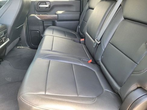 Used 2023 GMC Sierra 2500 SLT w/ SLT Premium Package AWD/4WD image 12