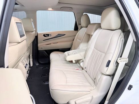 Used 2019 INFINITI QX60 Luxe w/ Sensory Package FWD image 34