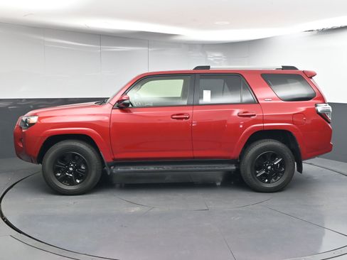 Certified 2024 Toyota 4Runner SR5 image 5