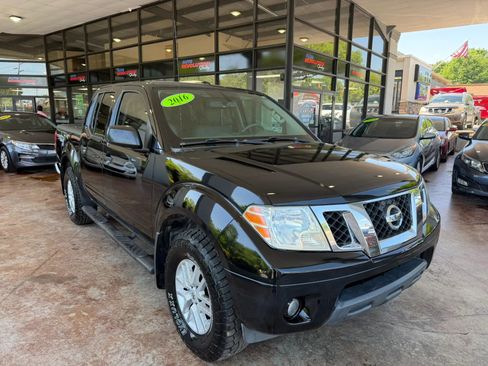 Used 2016 Nissan Frontier SV w/ SV Value Truck Package AWD/4WD image 1