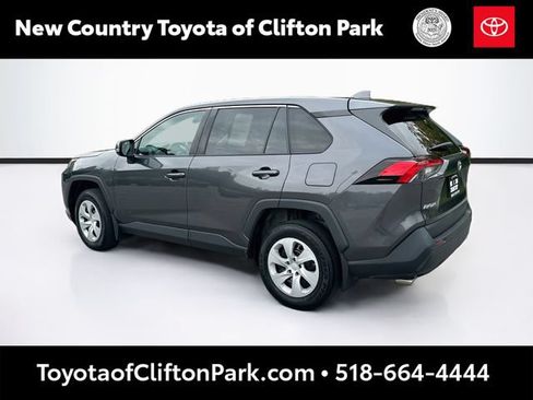 Used 2023 Toyota RAV4 LE AWD/4WD image 5