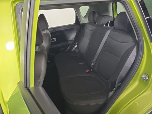 Used 2018 Kia Soul FWD image 22