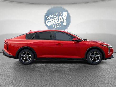 New 2026 Kia K4 FWD image 7