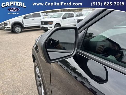 Certified 2025 Ford Explorer Active w/ Active Comfort Package image 12