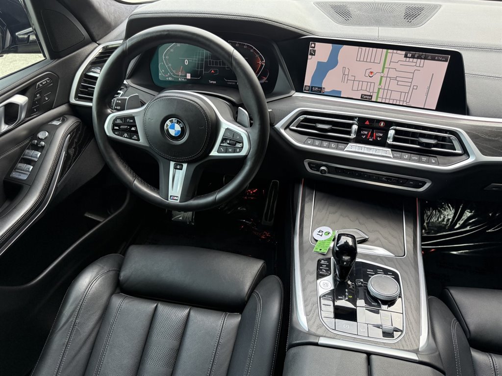Used 2022 BMW X7 xDrive40i w/ M Sport Package AWD/4WD image 24