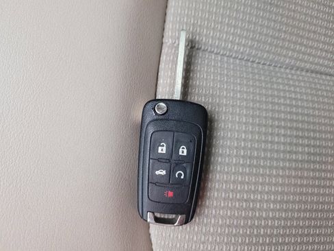 Used 2014 Buick Verano FWD image 32