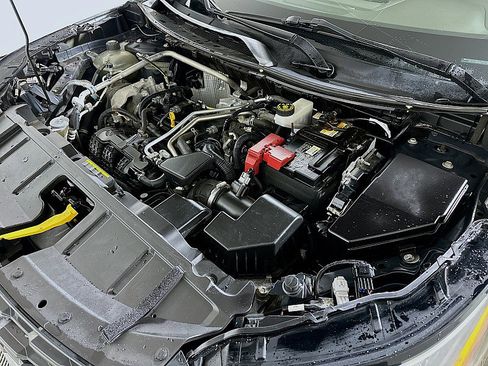 Used 2021 Nissan Rogue SV image 28