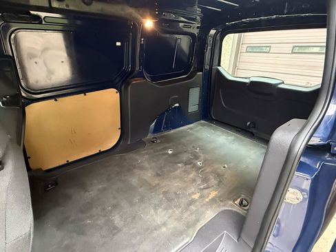 Used 2017 Ford Transit Connect XL FWD image 19