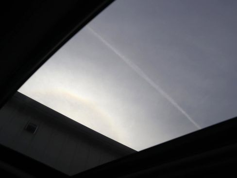 Used 2016 Toyota Camry XSE w/ Moonroof Package image 75