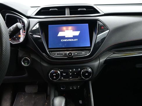 Used 2023 Chevrolet TrailBlazer RS w/ Convenience Package FWD image 17