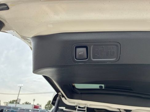 Used 2021 Ford Expedition Platinum AWD/4WD image 23