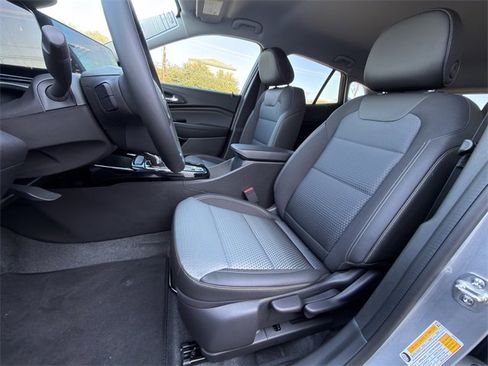 New 2026 Chevrolet Trax LT w/ LT Convenience Package image 19