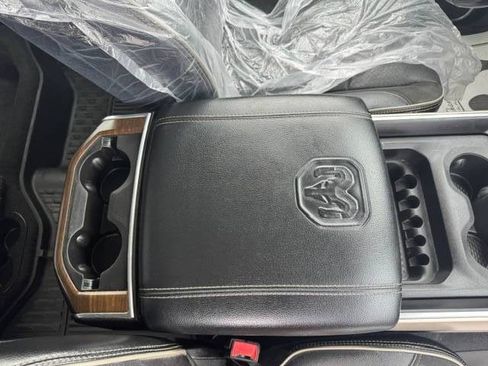 Used 2023 RAM 2500 Laramie AWD/4WD image 15