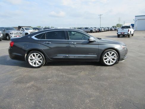 Used 2018 Chevrolet Impala Premier FWD image 2