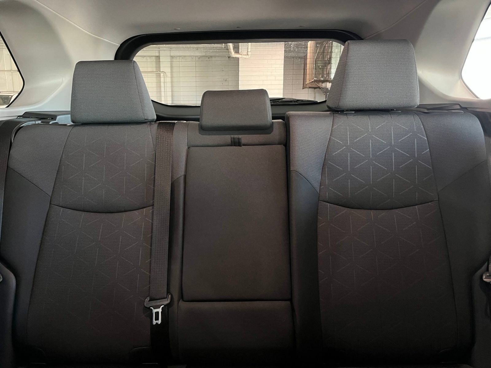 Used 2025 Toyota RAV4 XLE AWD/4WD image 17