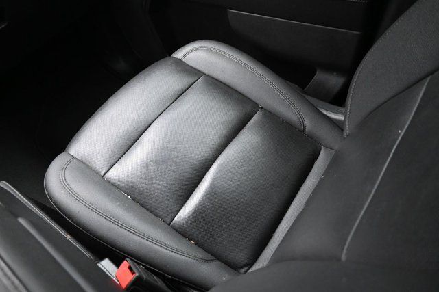 Used 2025 GMC Sierra 1500 SLT RWD image 9