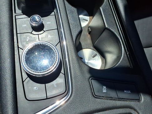 Certified 2023 Cadillac XT5 Premium Luxury AWD/4WD image 30